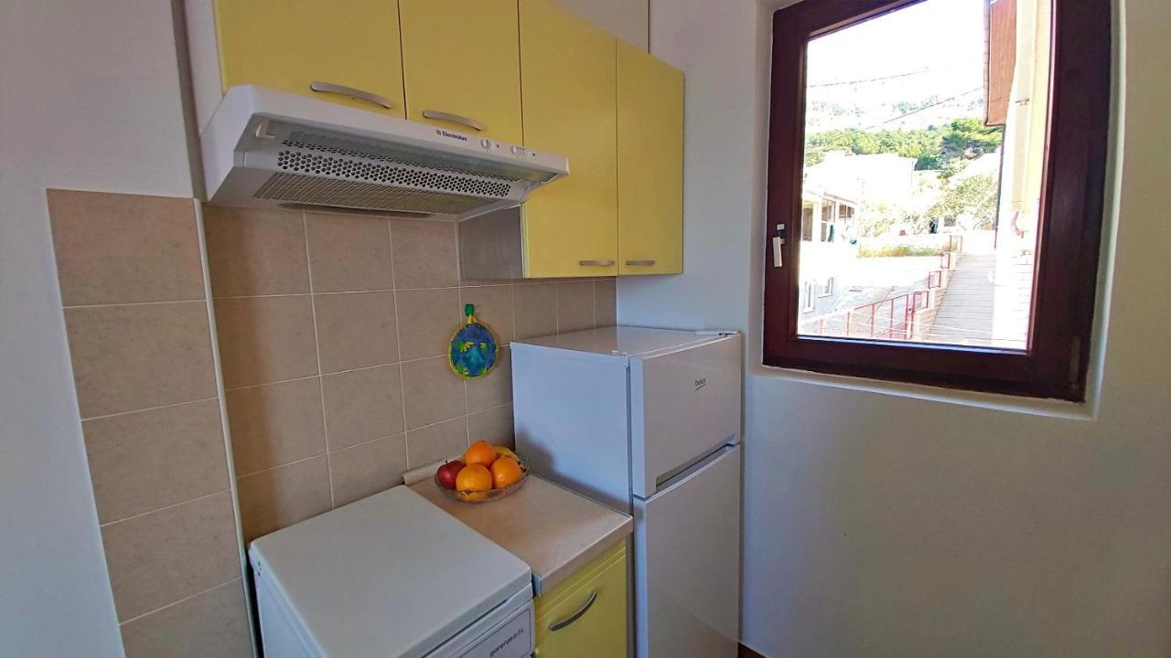 Apartment Roscic 奥米什 外观 照片