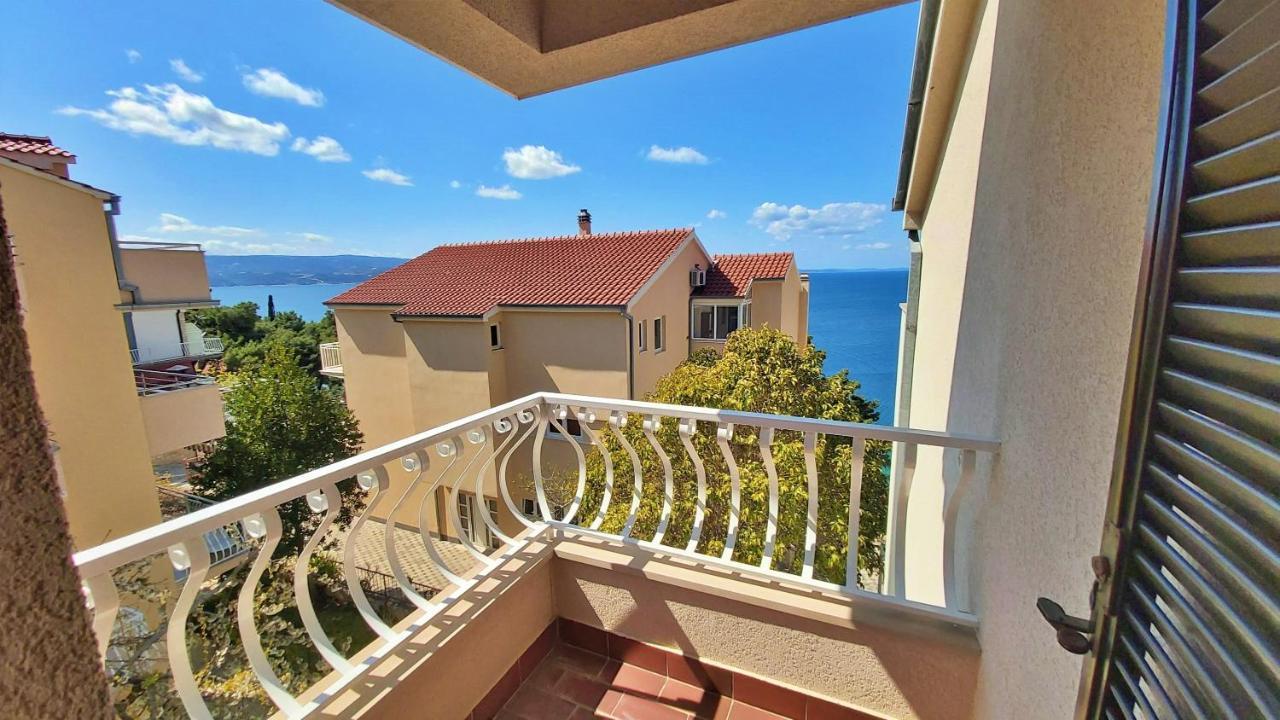 Apartment Roscic 奥米什 外观 照片