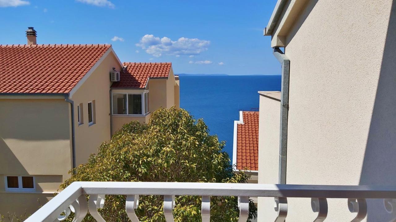 Apartment Roscic 奥米什 外观 照片